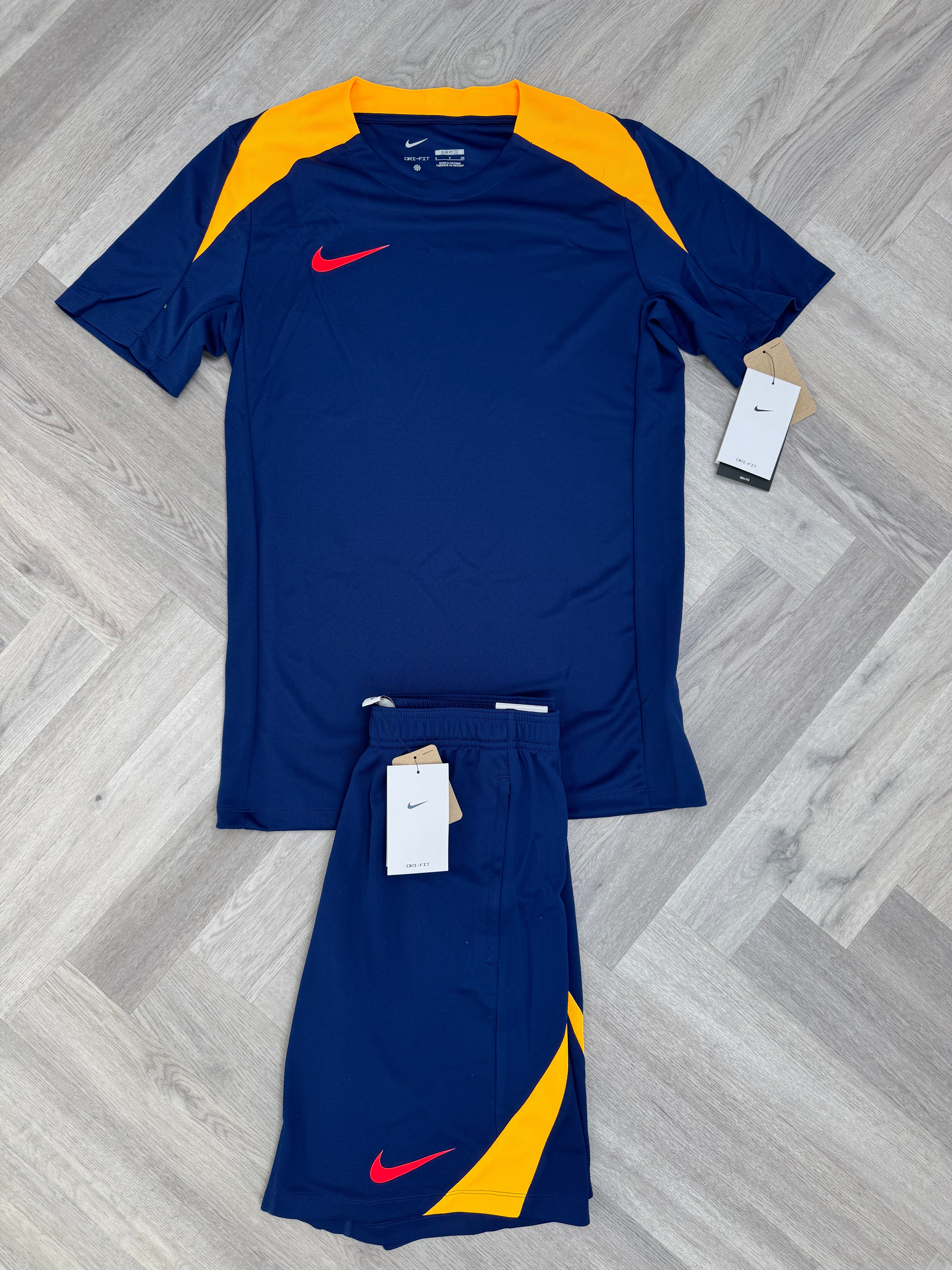 Nike Strike Set
